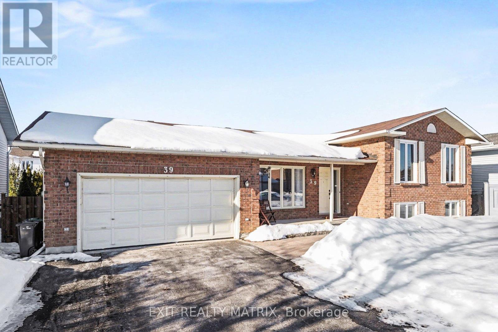 39 Lapointe Boulevard, Russell, ON - Outdoor