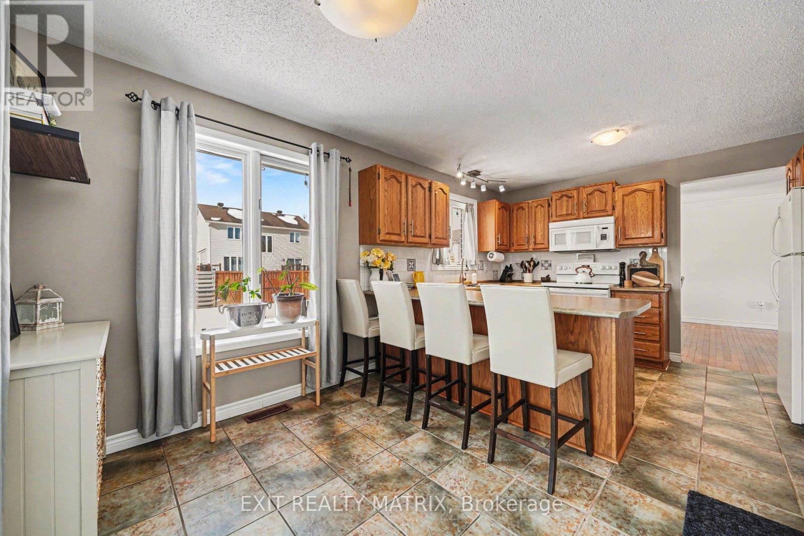 39 Lapointe Boulevard, Russell, ON - Indoor