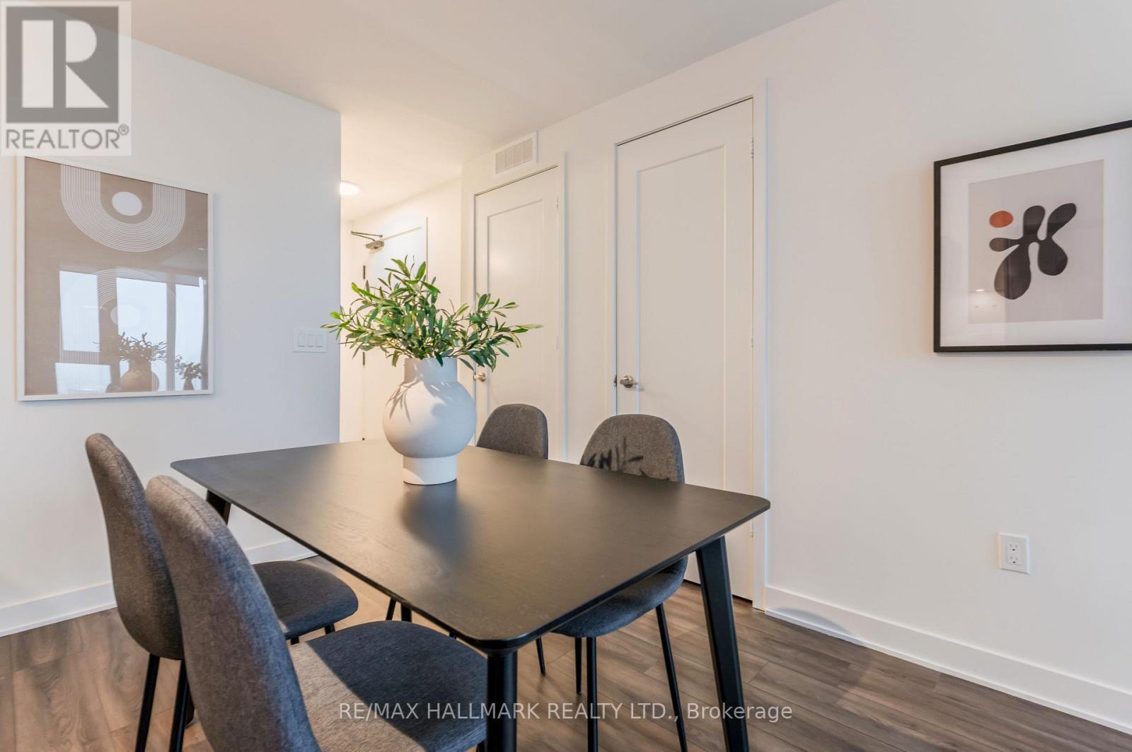 2401 E - 70 Princess Street, Toronto, ON - Indoor Photo Showing Dining Room