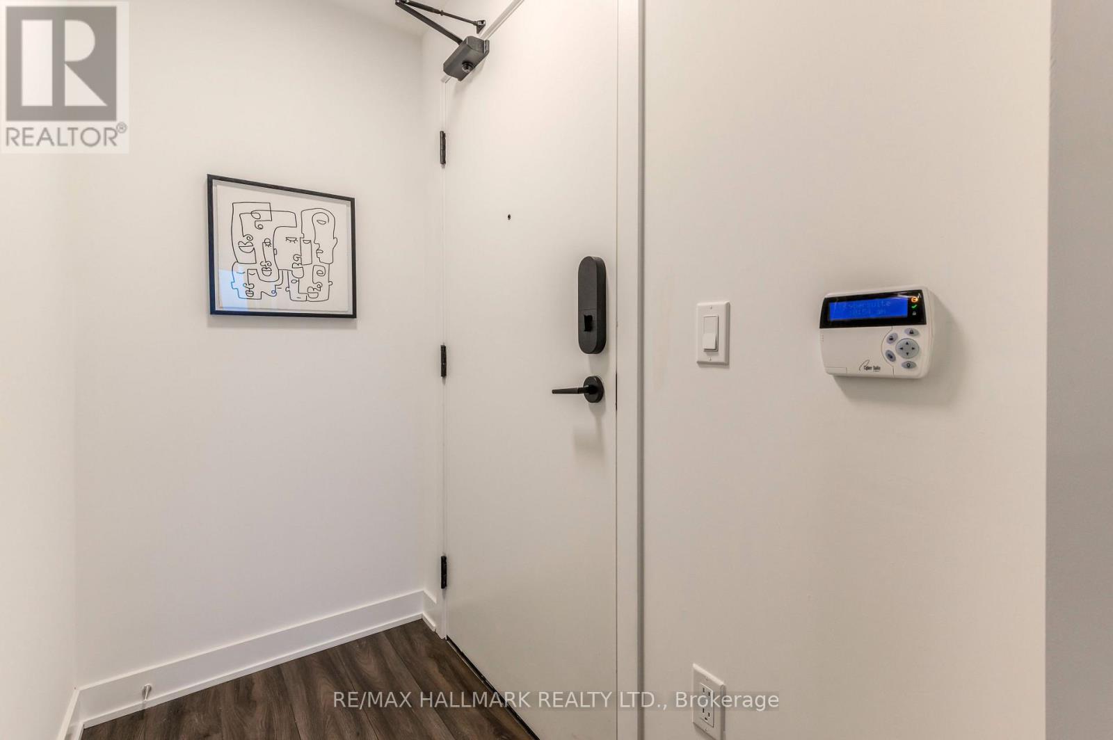 2401 E - 70 Princess Street, Toronto, ON - Indoor Photo Showing Other Room