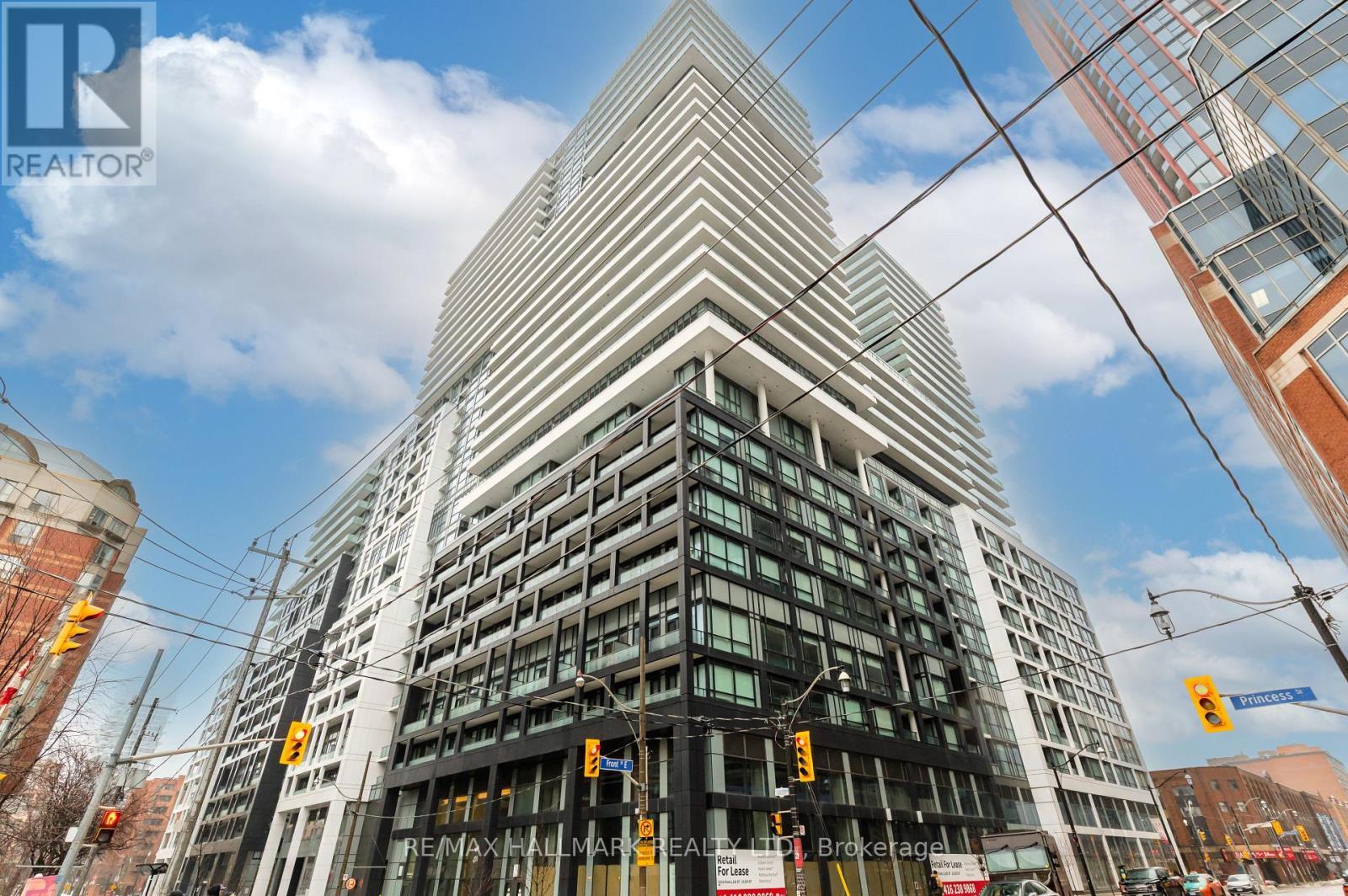 2401 E - 70 Princess Street, Toronto, ON - Outdoor With Facade