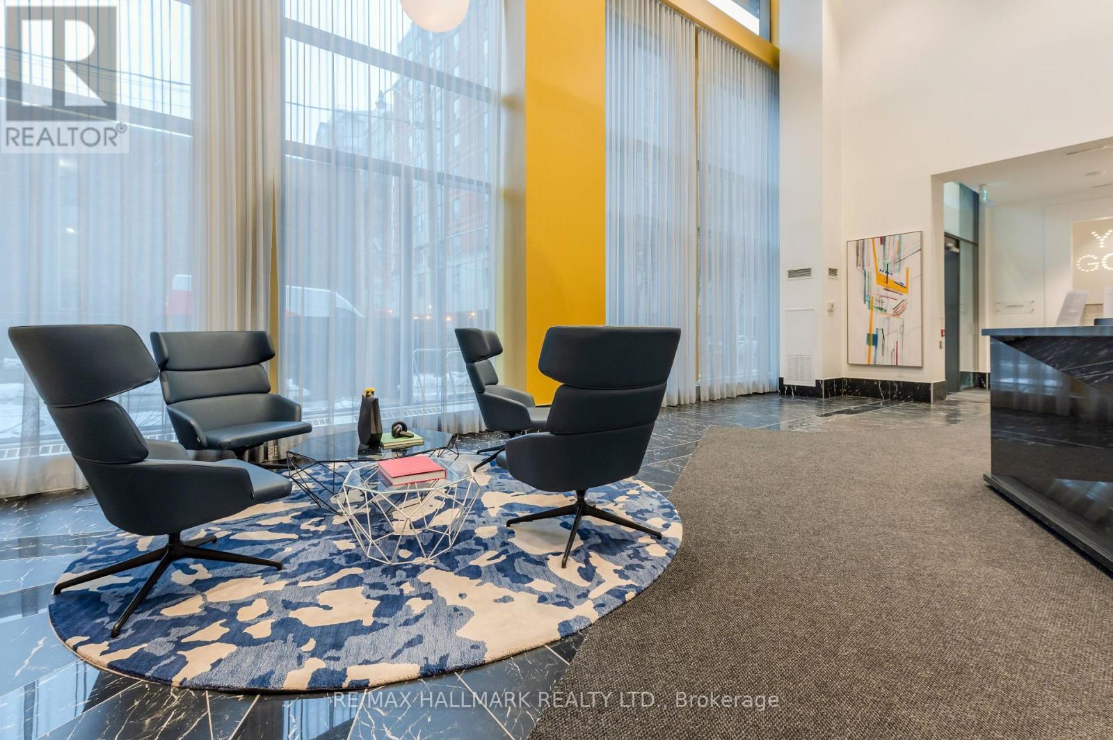 2401 E - 70 Princess Street, Toronto, ON - Indoor