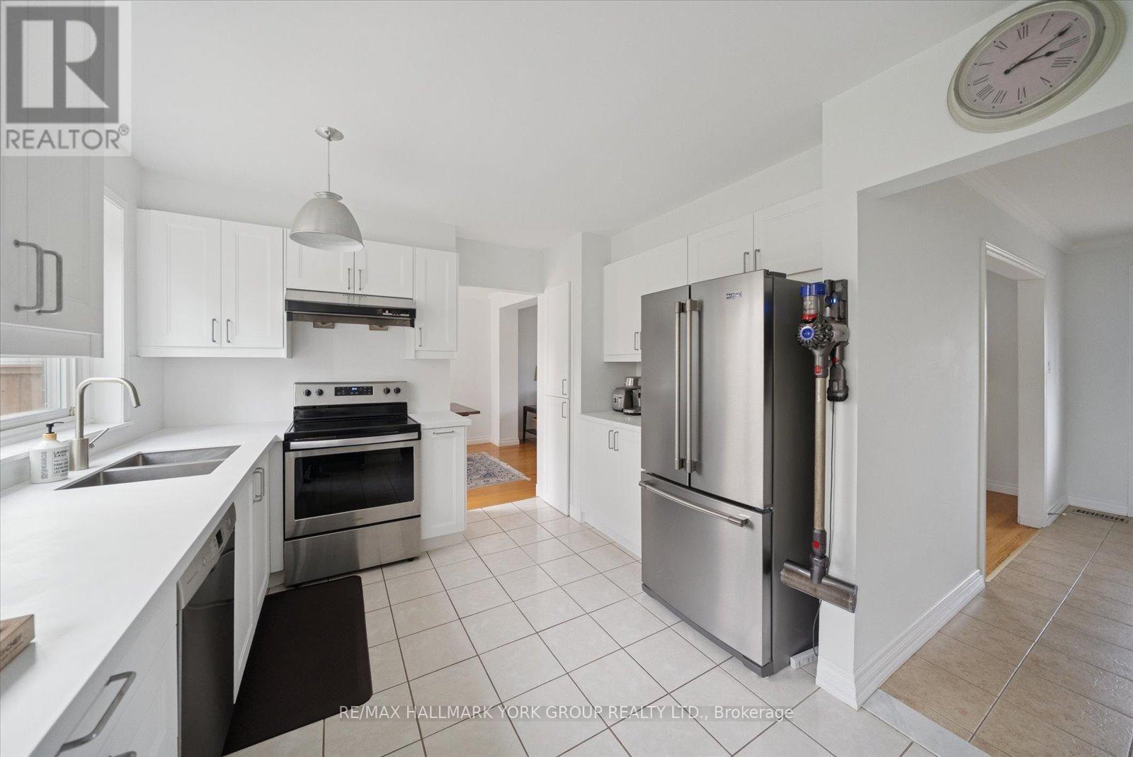 59 Grove Park Crescent, Toronto, ON - Indoor Photo Showing Kitchen With Double Sink