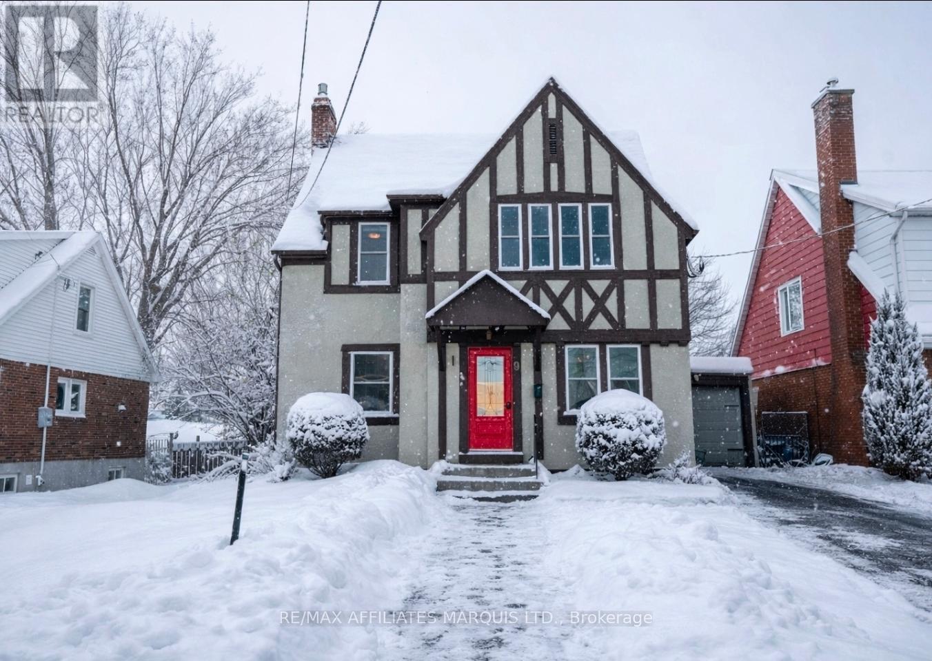 9 Old Orchard Avenue, Cornwall, ON - Outdoor With Facade