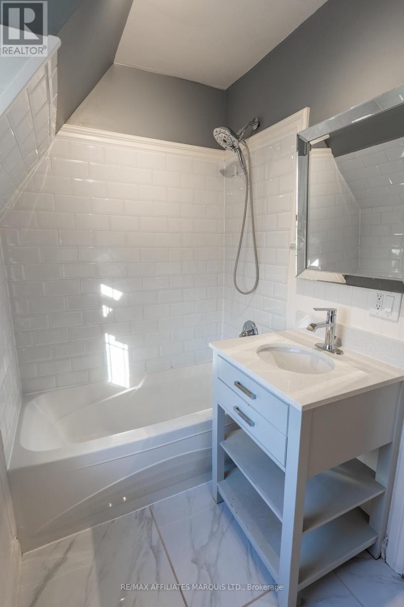 9 Old Orchard Avenue, Cornwall, ON - Indoor Photo Showing Bathroom