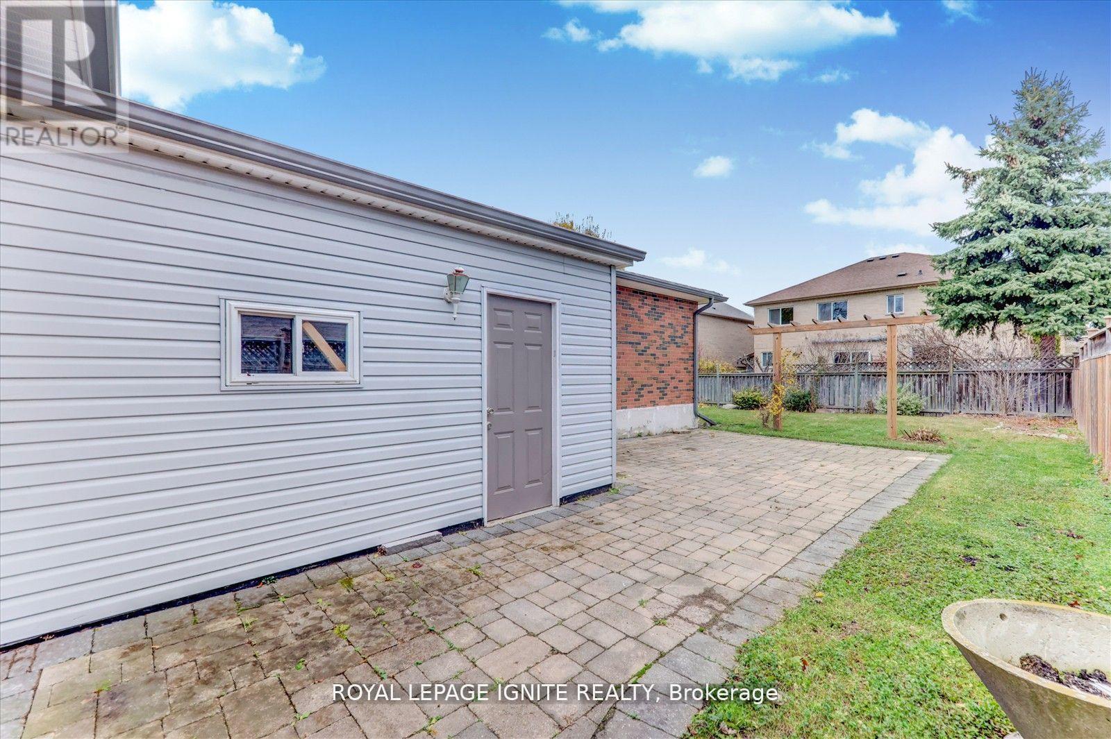 Bsmt - 4010 Ellesmere Road, Toronto, ON - Outdoor With Exterior