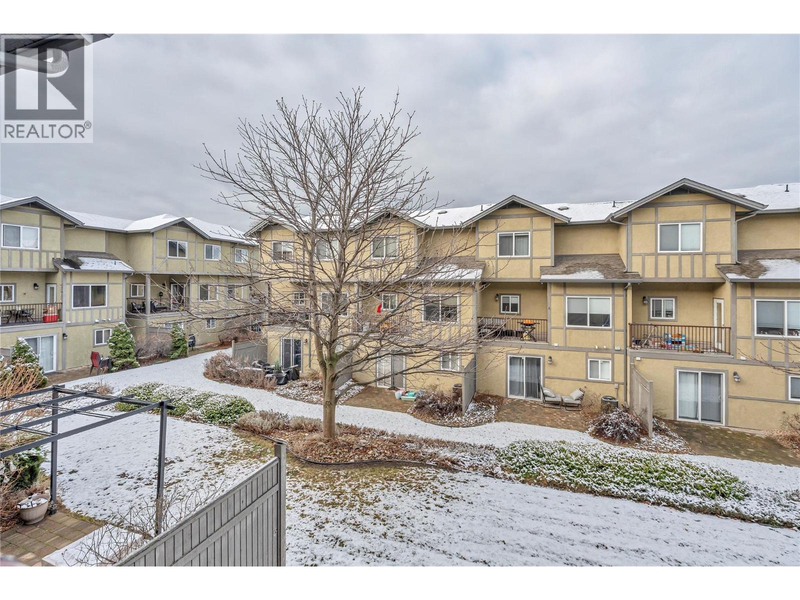 48 Galt Avenue Unit# 105, Penticton, BC - Outdoor