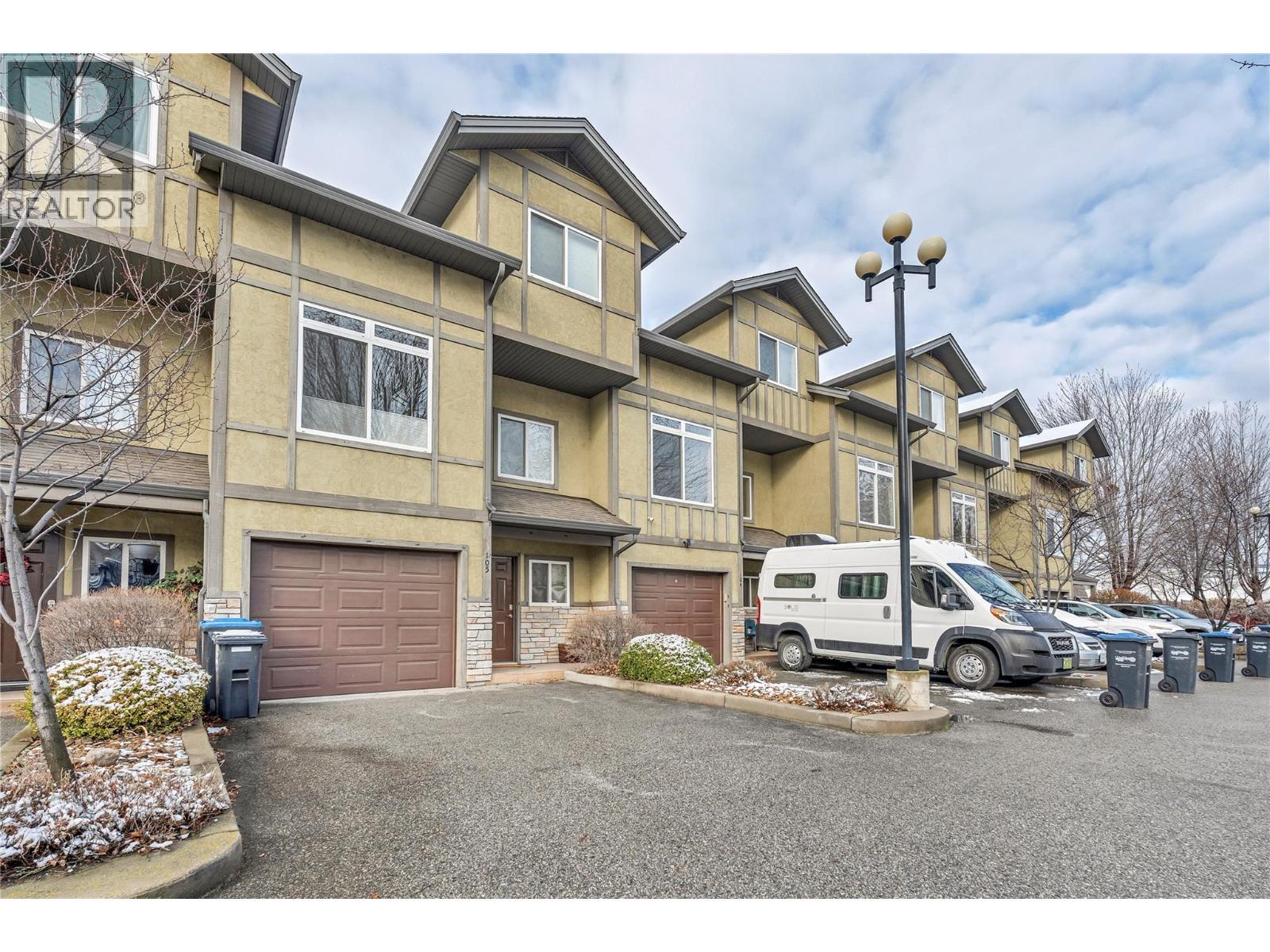 48 Galt Avenue Unit# 105, Penticton, BC - Outdoor With Facade