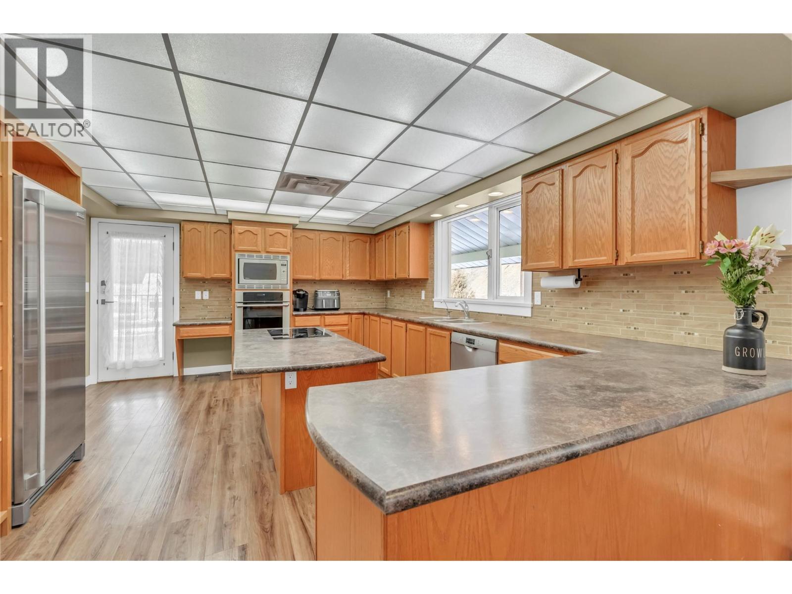 1086 Seven Mile Road, Princeton, BC - Indoor Photo Showing Kitchen