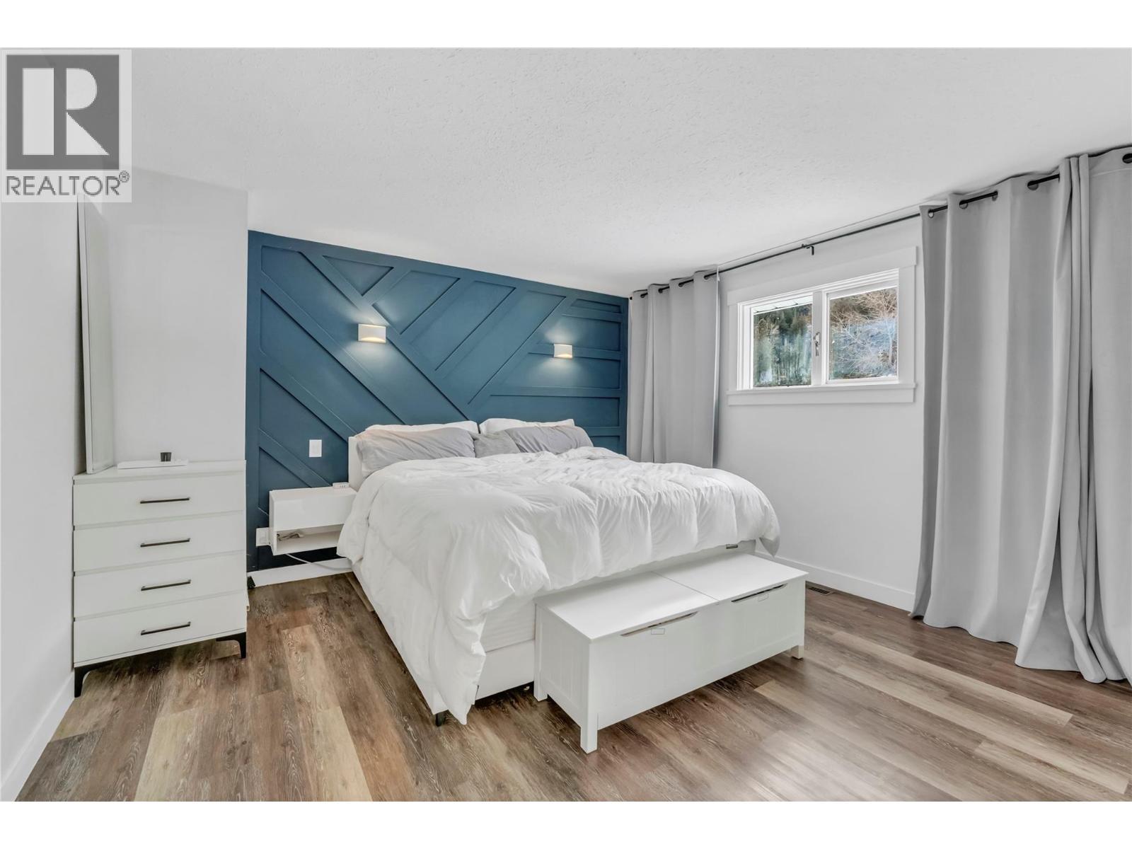 1086 Seven Mile Road, Princeton, BC - Indoor Photo Showing Bedroom