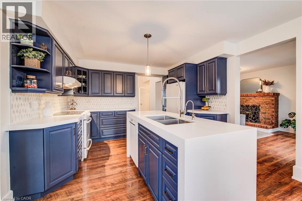 89 Biehn Drive, Kitchener, ON - Indoor Photo Showing Kitchen With Double Sink
