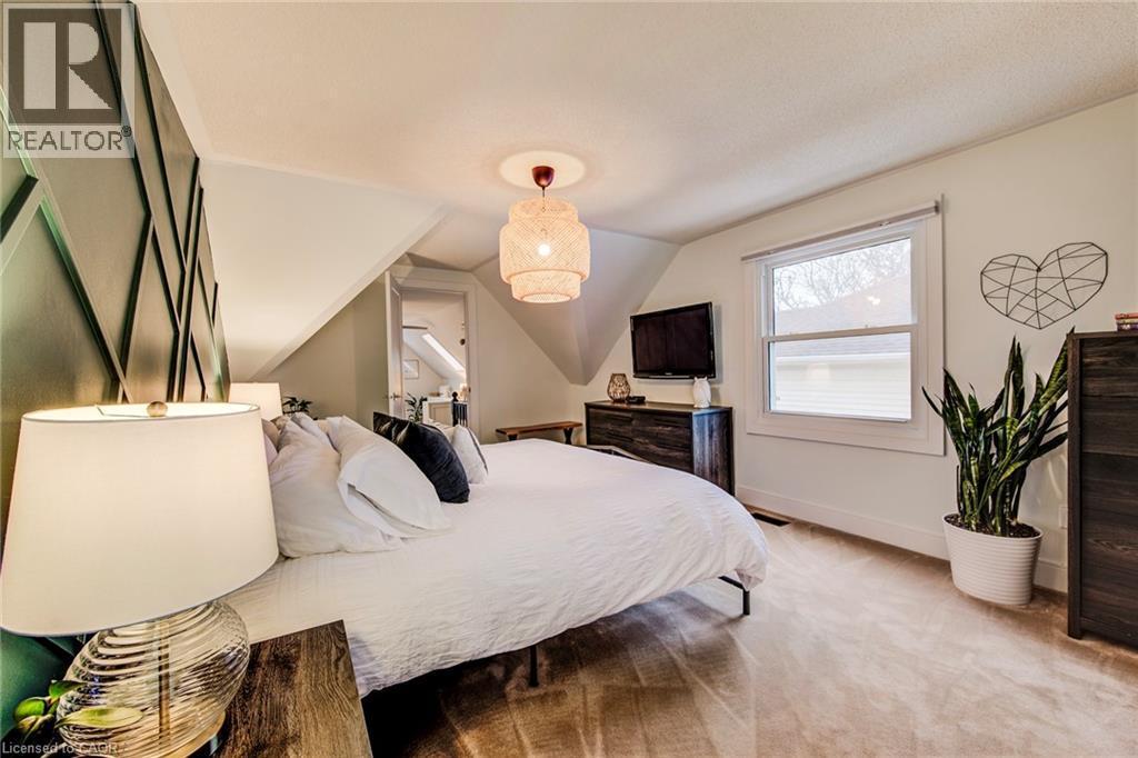 89 Biehn Drive, Kitchener, ON - Indoor Photo Showing Bedroom