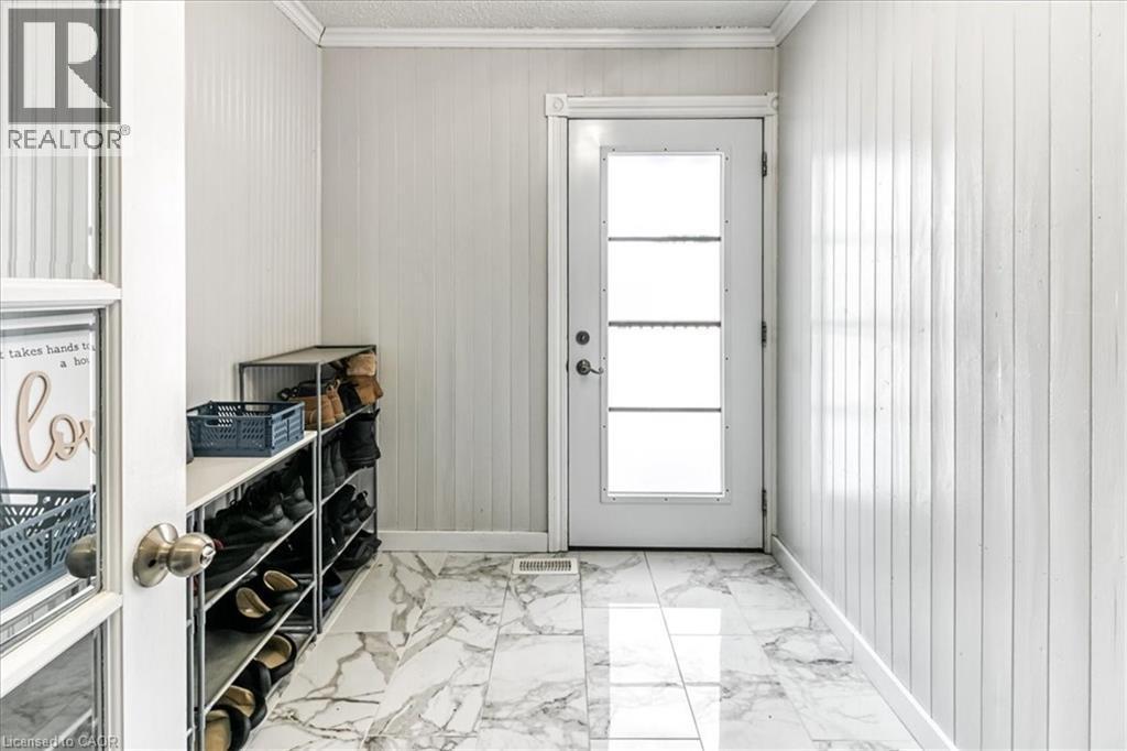 2088 Pilon Street, Chelmsford, ON - Indoor Photo Showing Other Room