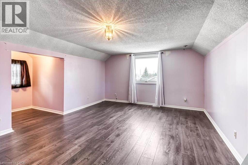 2088 Pilon Street, Chelmsford, ON - Indoor Photo Showing Other Room