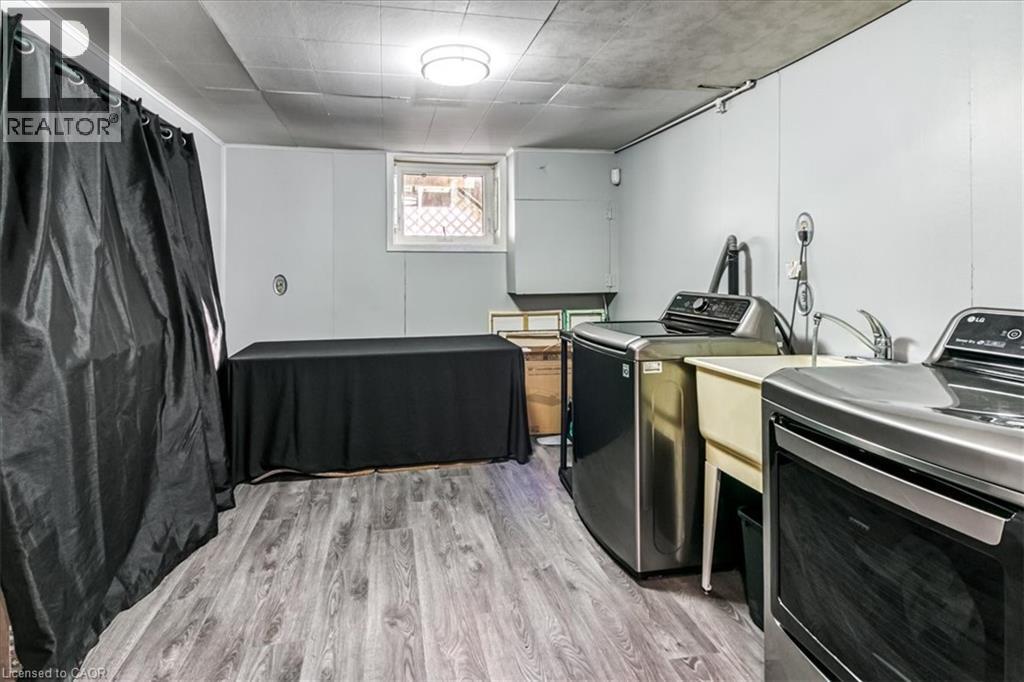 2088 Pilon Street, Chelmsford, ON - Indoor Photo Showing Laundry Room