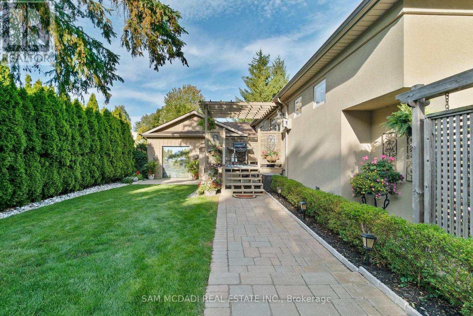 1522 Glenhill Crescent, Mississauga, ON - Outdoor