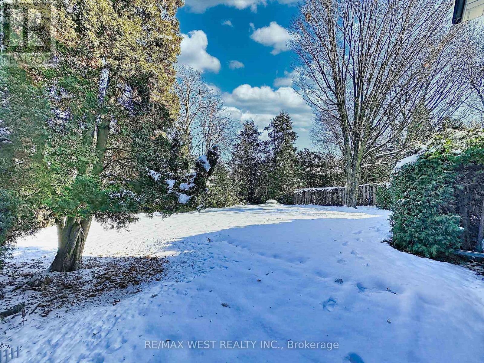 20 Foxwood Grove, Toronto, ON - Outdoor