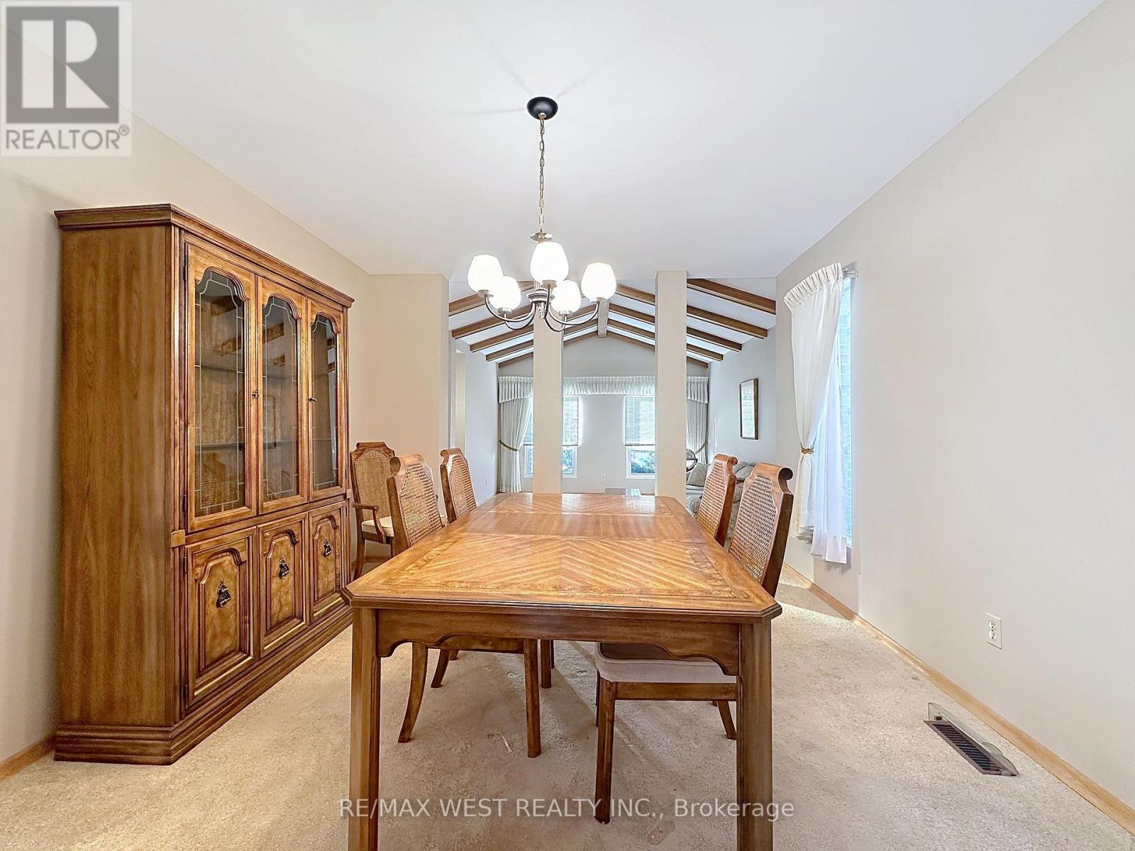 20 Foxwood Grove, Toronto, ON - Indoor Photo Showing Dining Room