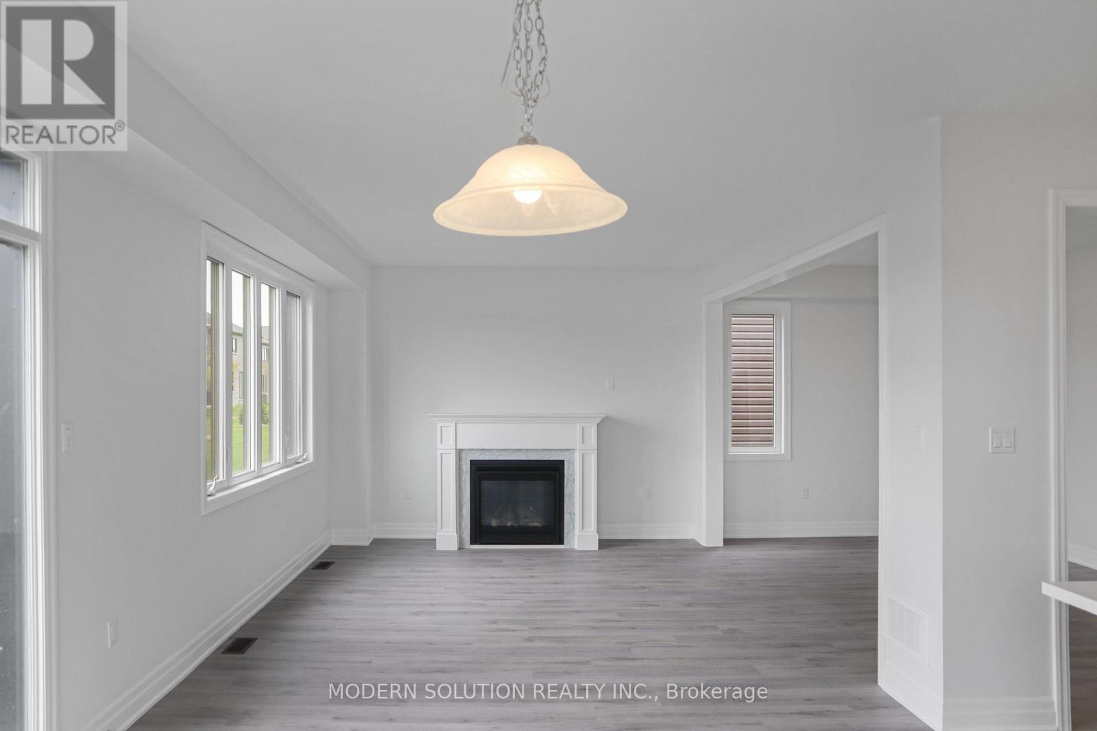 58 Del Ray Crescent, Wasaga Beach, ON - Indoor With Fireplace