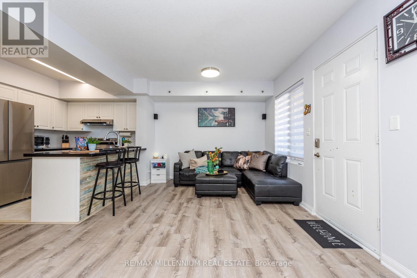 1034 - 3045 Finch Avenue E, Toronto, ON - Indoor