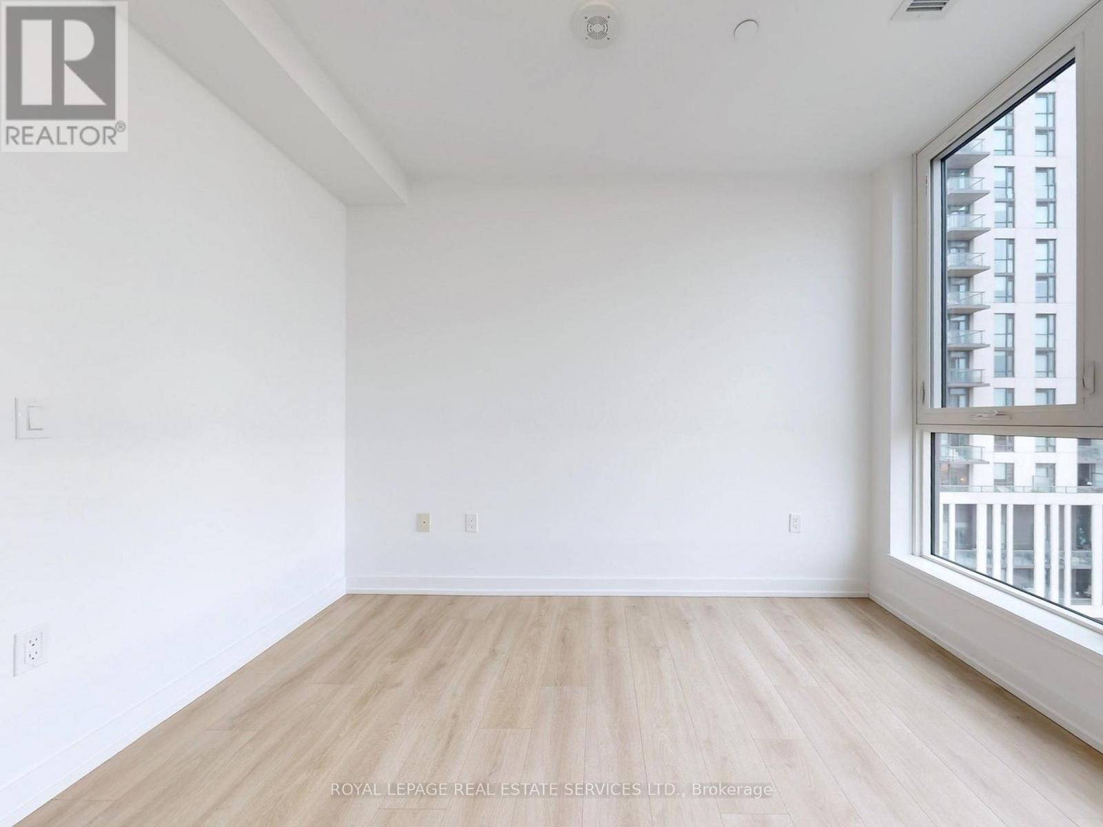 614 - 1195 The Queensway, Toronto, ON - Indoor Photo Showing Other Room