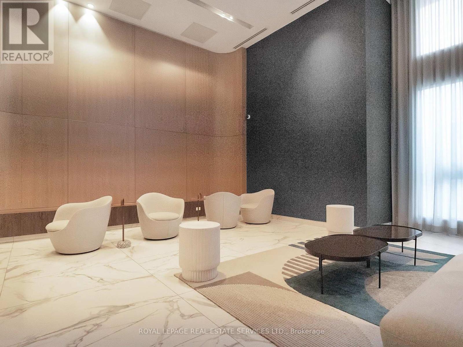 614 - 1195 The Queensway, Toronto, ON - Indoor Photo Showing Other Room