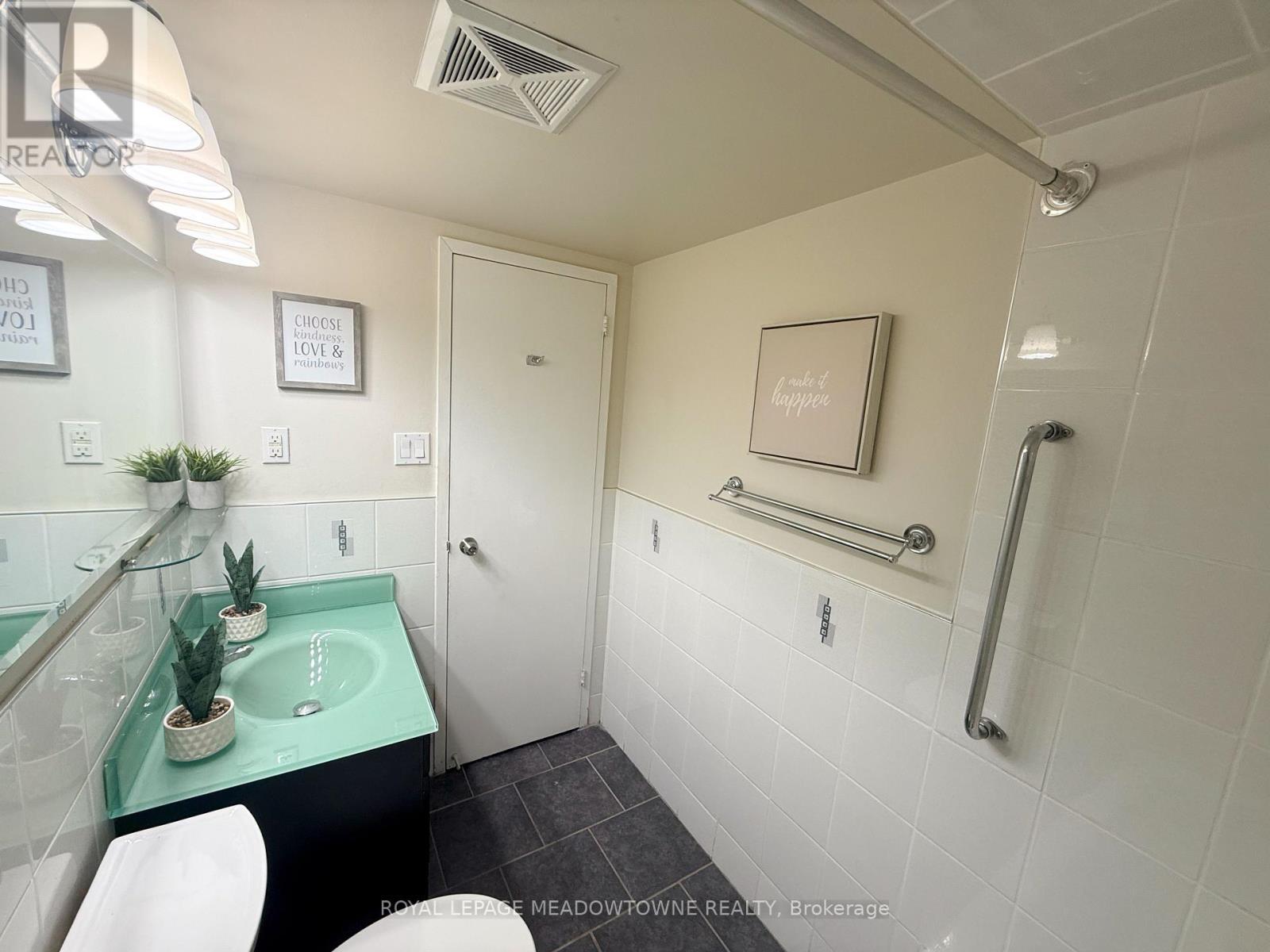 704 - 1338 York Mills Road, Toronto, ON - Indoor Photo Showing Bathroom