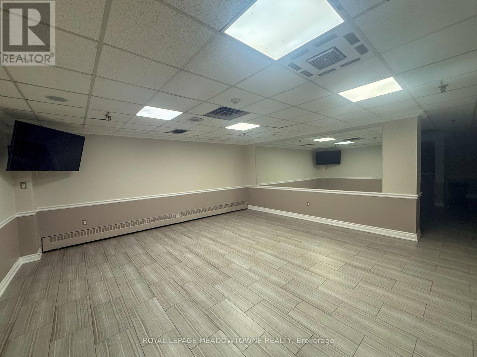 704 - 1338 York Mills Road, Toronto, ON - Indoor