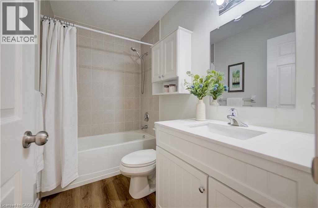 151 Highland Crescent, Kitchener, ON - Indoor Photo Showing Bathroom