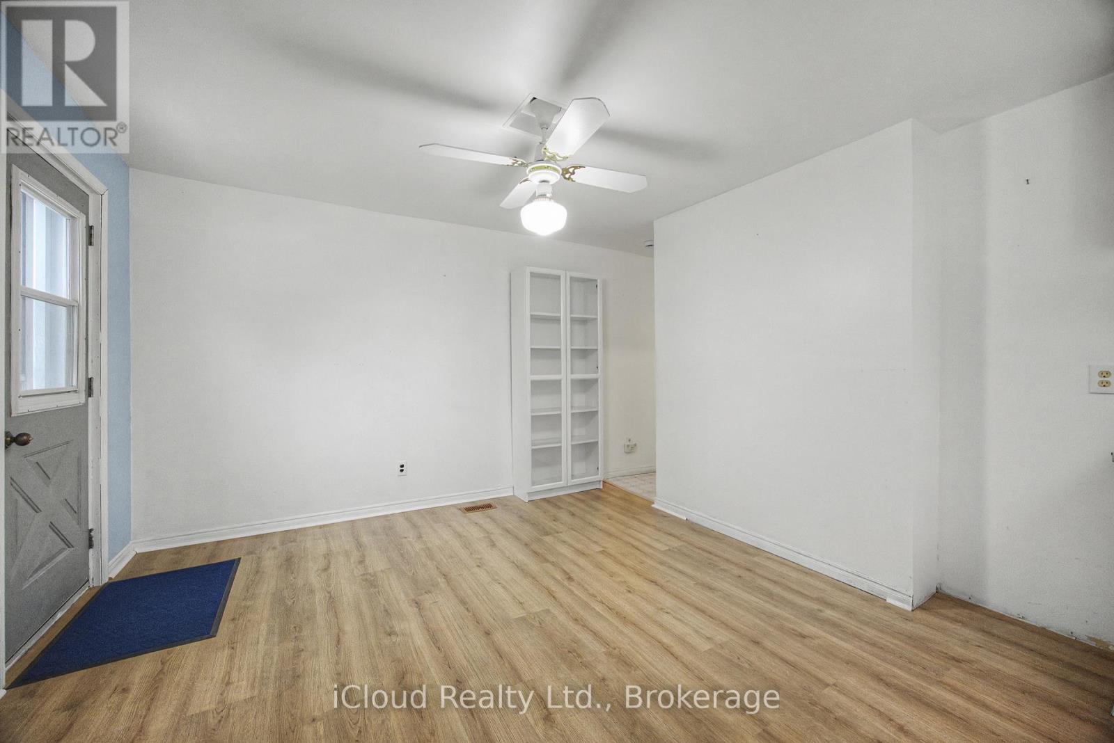 316 Gordon Street, Shelburne, ON - Indoor Photo Showing Other Room