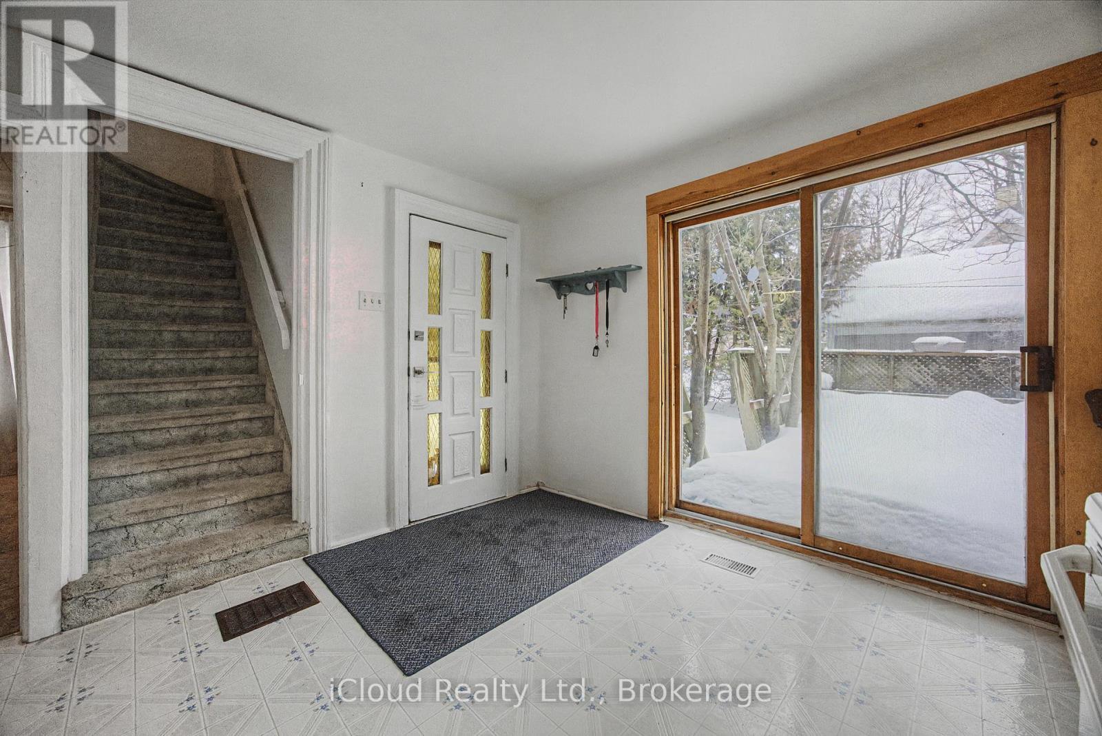 316 Gordon Street, Shelburne, ON - Indoor Photo Showing Other Room