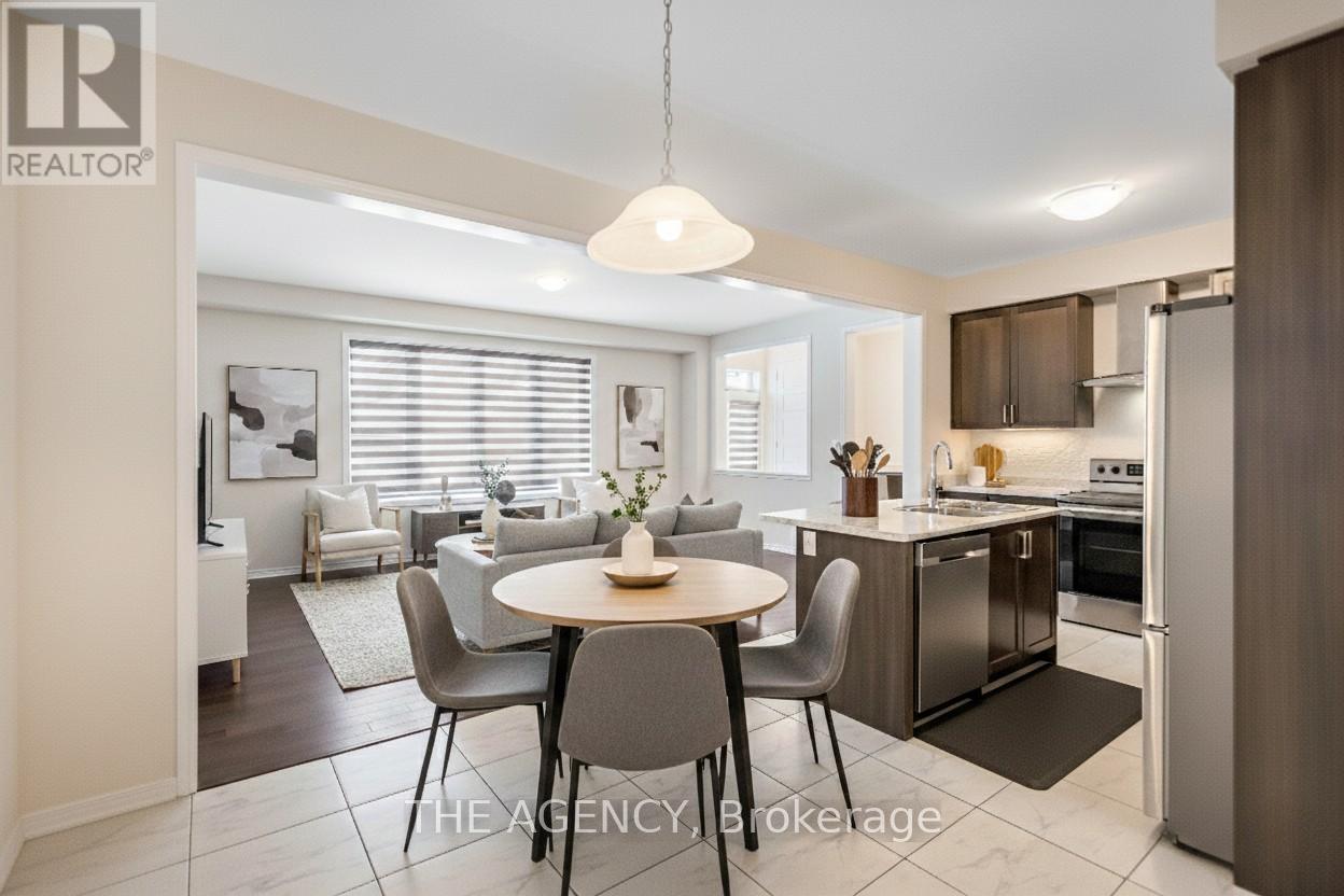 36 Maclachlan Avenue, Haldimand, ON - Indoor Photo Showing Dining Room