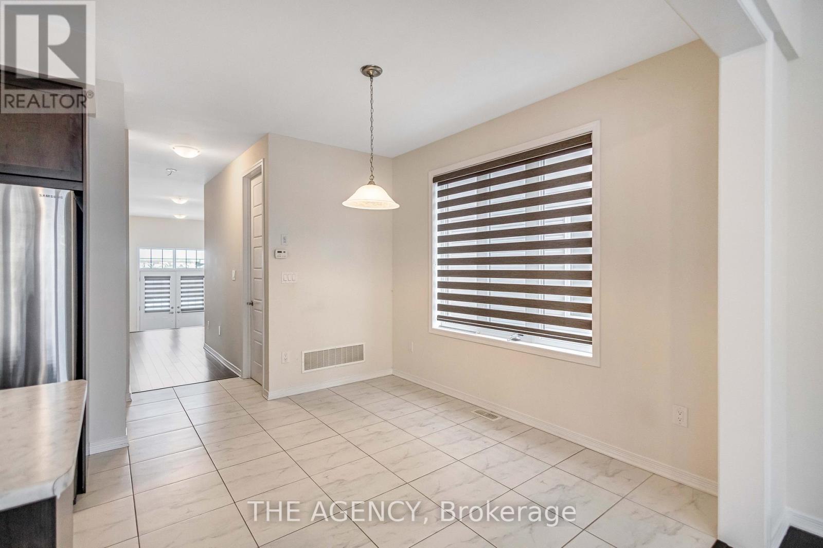 36 Maclachlan Avenue, Haldimand, ON - Indoor Photo Showing Other Room