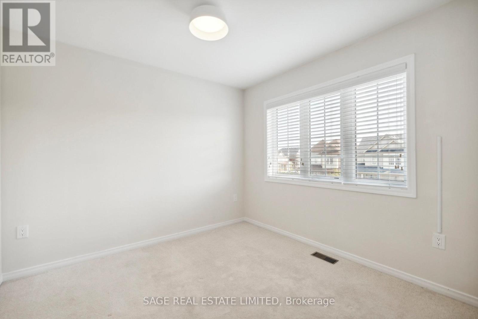 5 Legacy Lane, Thorold, ON - Indoor Photo Showing Other Room