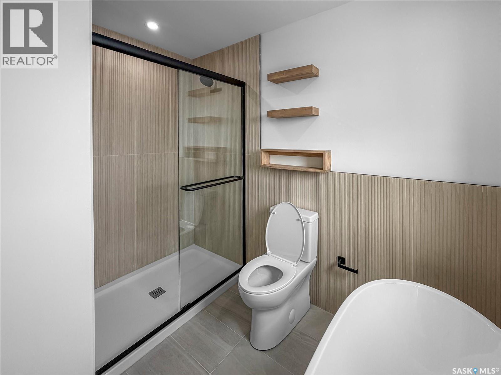 426 Empress Street, Saskatoon, SK - Indoor Photo Showing Bathroom