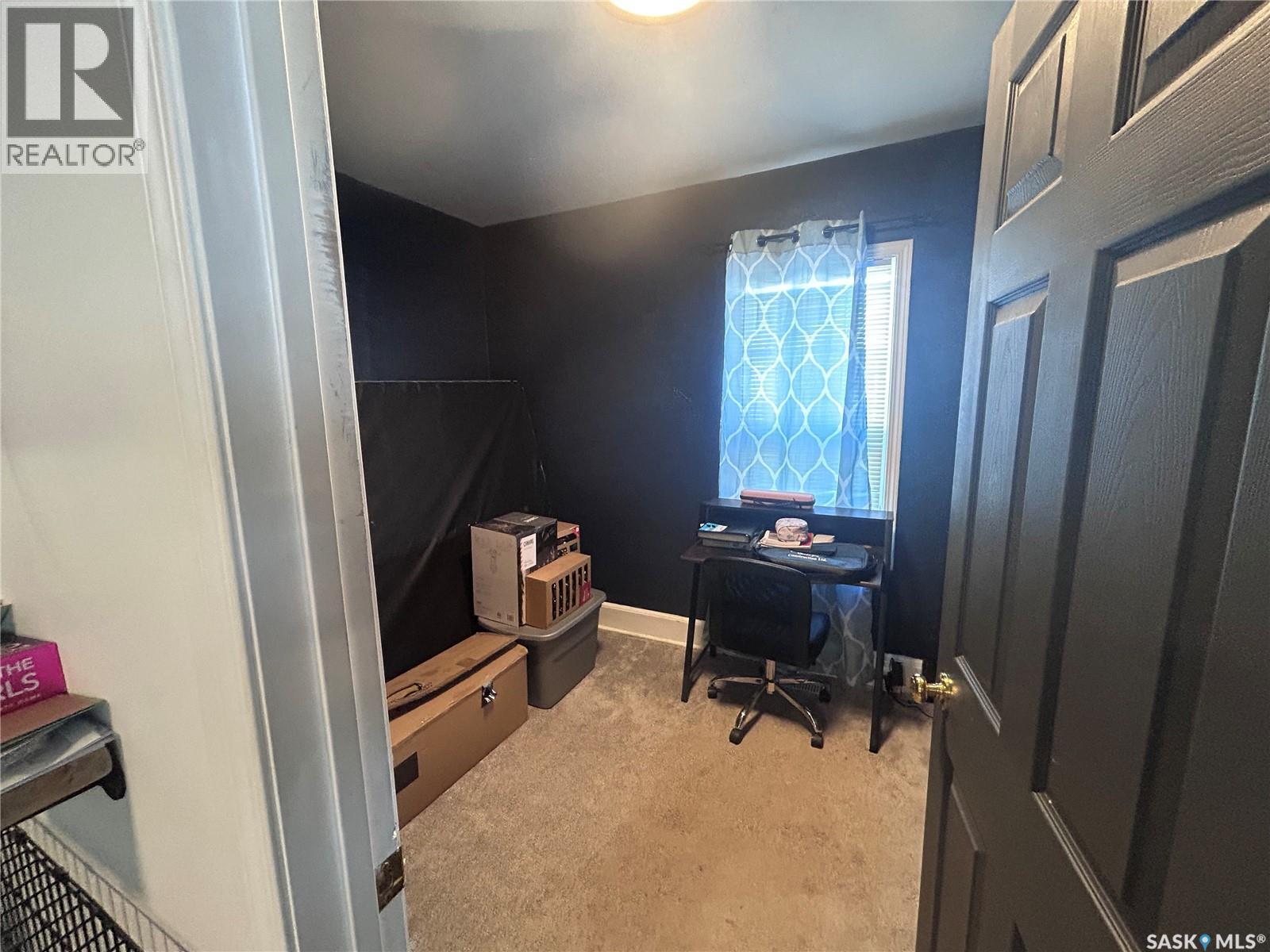 318 Aldridge Street, Bienfait, SK - Indoor Photo Showing Other Room