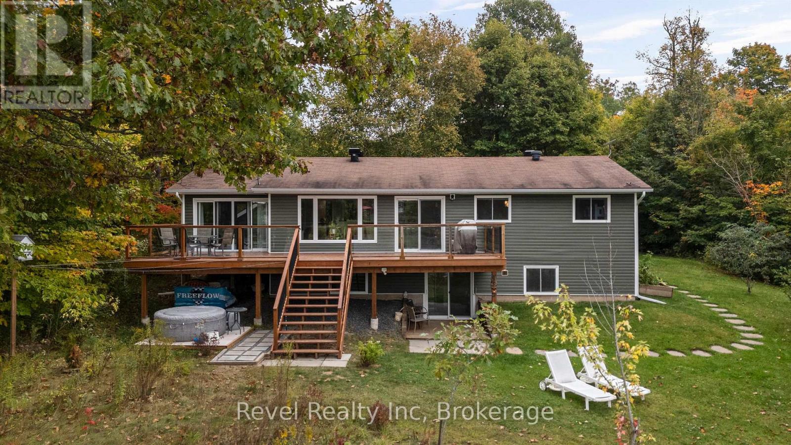 210 Burnett'S Road, Mckellar, ON - Outdoor