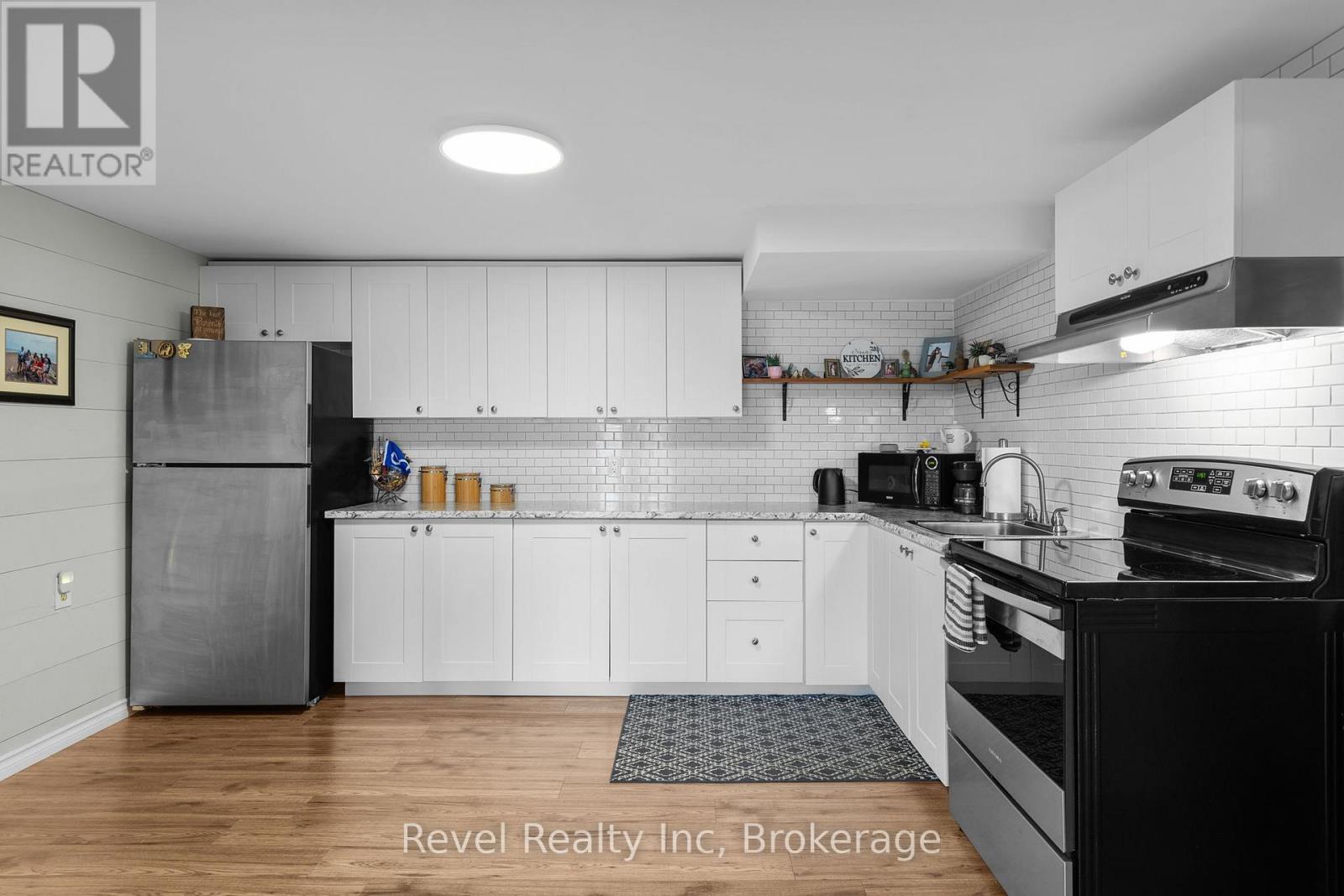 Lower level Kichenette - 210 Burnett'S Road, Mckellar, ON - Indoor Photo Showing Kitchen