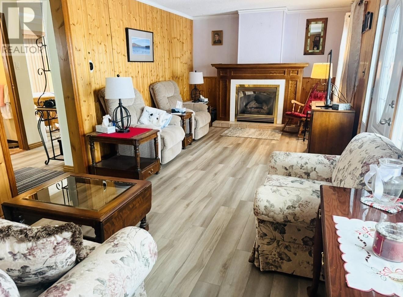 68 Elliott Rd, Sault Ste. Marie, ON - Indoor Photo Showing Living Room With Fireplace