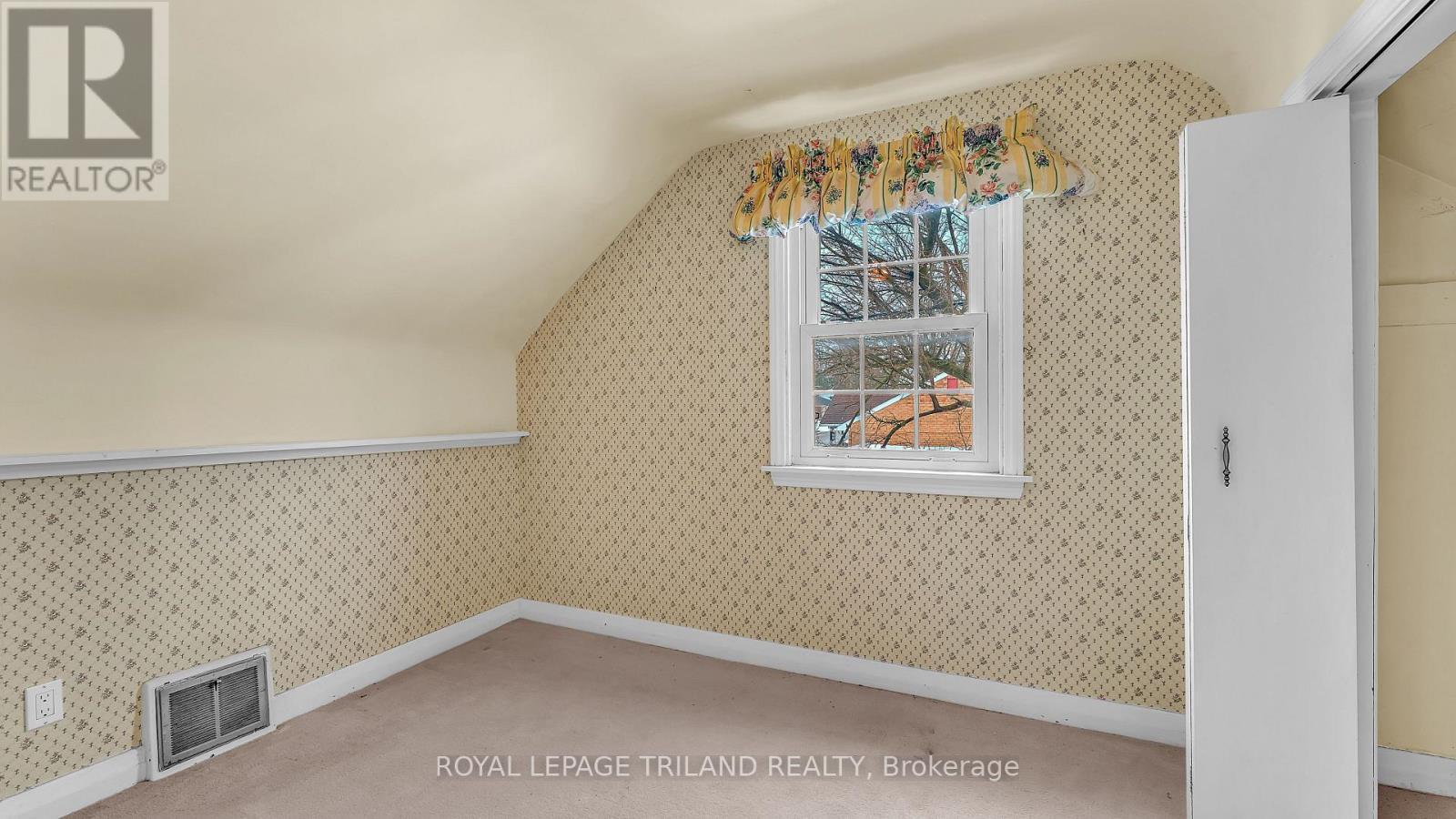 50 Glass Avenue, London East (East N), ON - Indoor Photo Showing Other Room