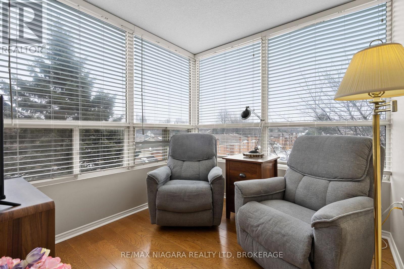 402 - 5100 Dorchester Road, Niagara Falls (Morrison), ON - Indoor