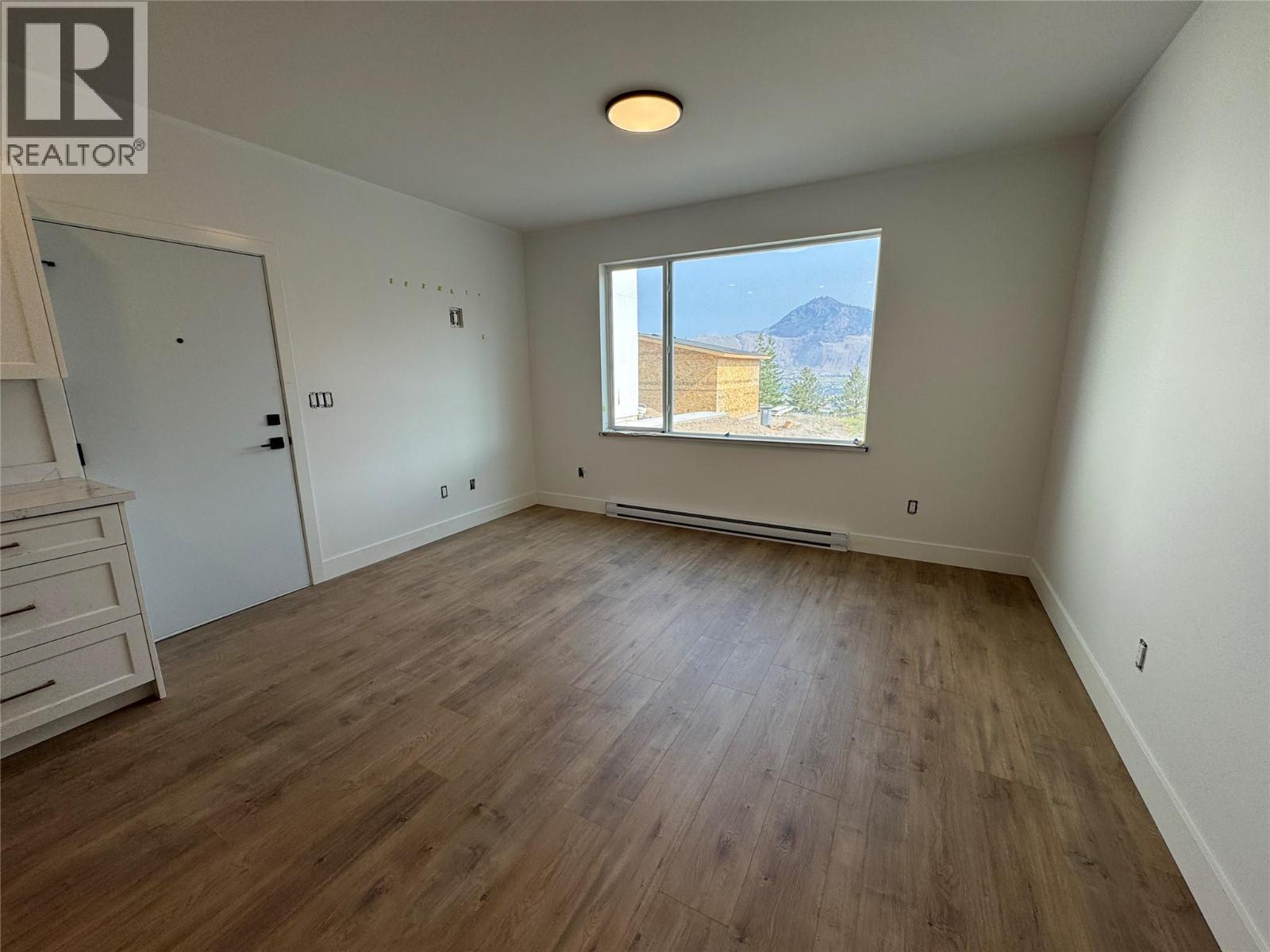 Suite living - 2170 Galore Crescent, Kamloops, BC - Indoor Photo Showing Other Room