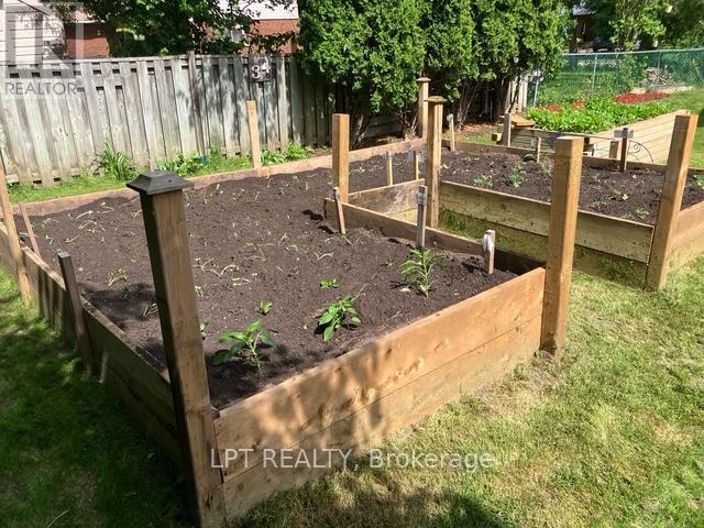 Garden - Fall Photo - 34 Cedar Creek Road, Springwater, ON - Outdoor