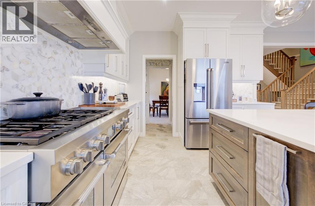 24 Festival Way, Binbrook, ON - Indoor Photo Showing Kitchen With Upgraded Kitchen