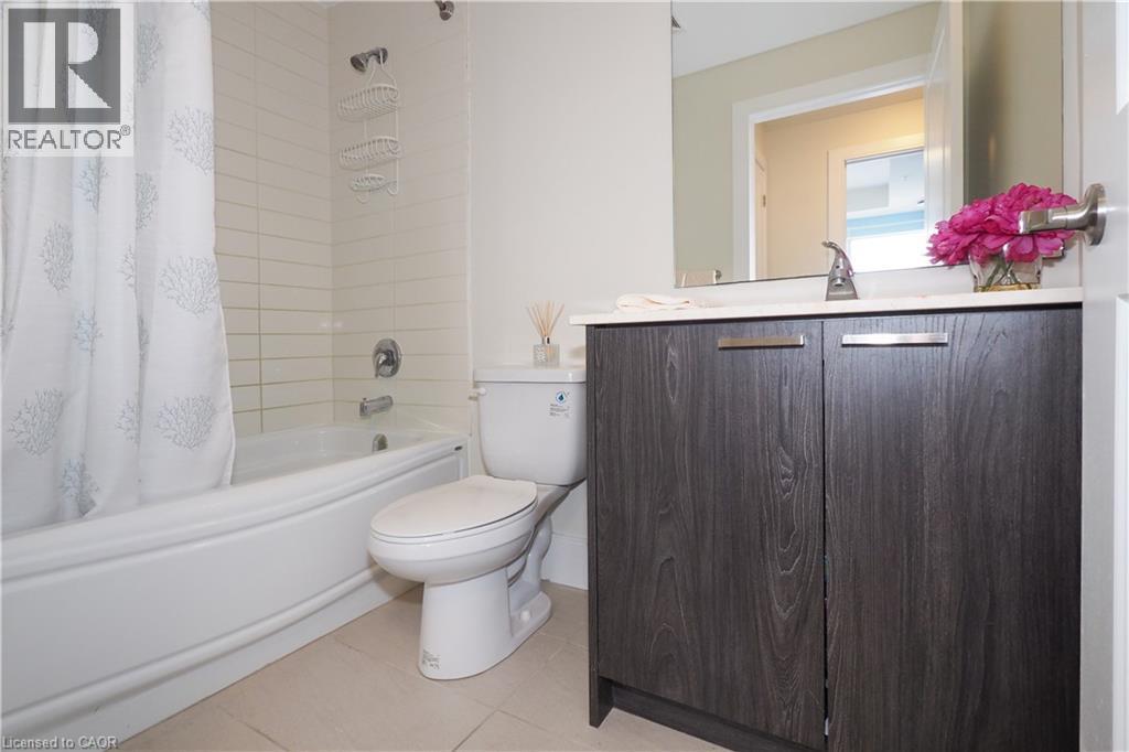 155 St. Leger Unit# 206, Kitchener, ON - Indoor Photo Showing Bathroom