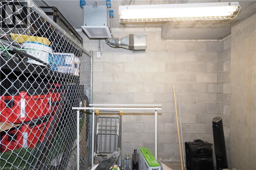 155 St. Leger Unit# 206, Kitchener, ON - Indoor Photo Showing Bathroom