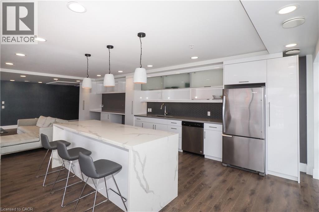 155 St. Leger Unit# 206, Kitchener, ON - Indoor Photo Showing Kitchen With Upgraded Kitchen