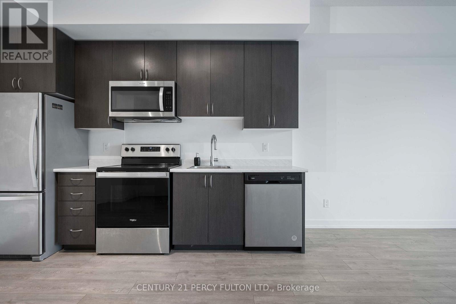 204 - 10 Wilby Crescent, Toronto, ON - Indoor Photo Showing Kitchen With Stainless Steel Kitchen