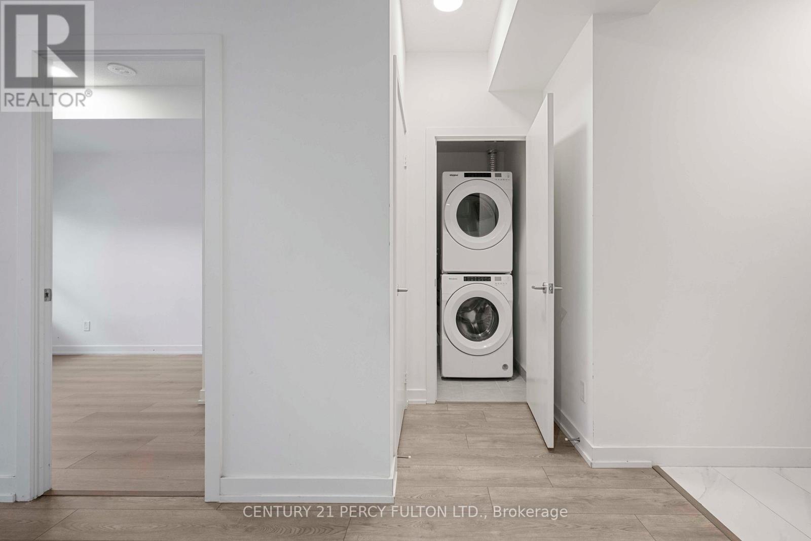 204 - 10 Wilby Crescent, Toronto, ON - Indoor Photo Showing Laundry Room