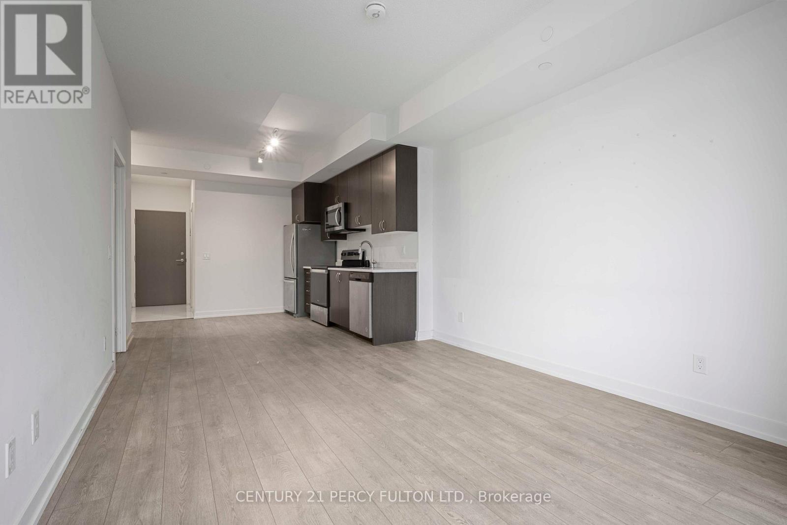 204 - 10 Wilby Crescent, Toronto, ON - Indoor